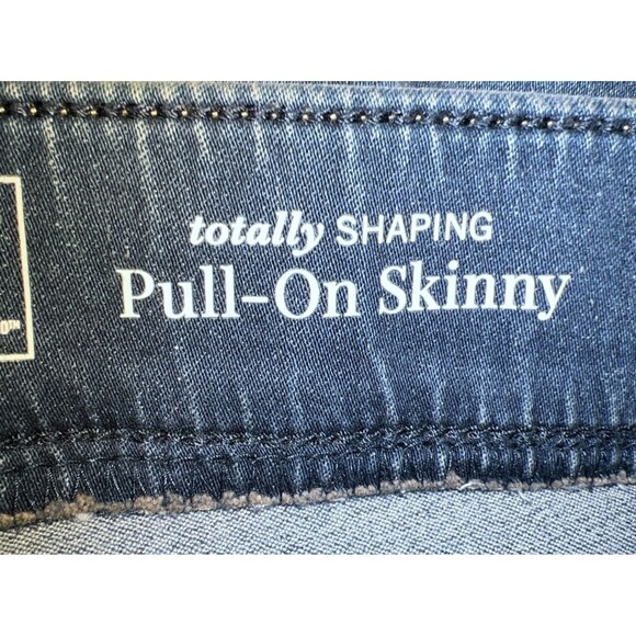 Levi Strauss Signature Gold Women's Pull-On Skinny Stretch Blue Jeans Size 28S - Picture 5 of 12